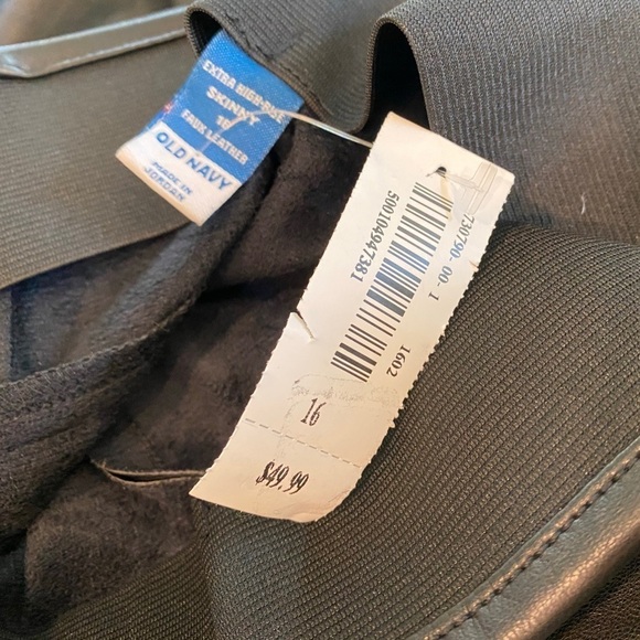 NWT OLD NAVY Extra High-Waisted Faux-Leather Eco-friendly Pants Black Size 16 - Picture 7 of 11